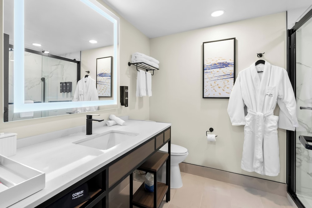 استوديو بسرير كوين، Latitude Suites Tinton Falls Eatontown 3/4