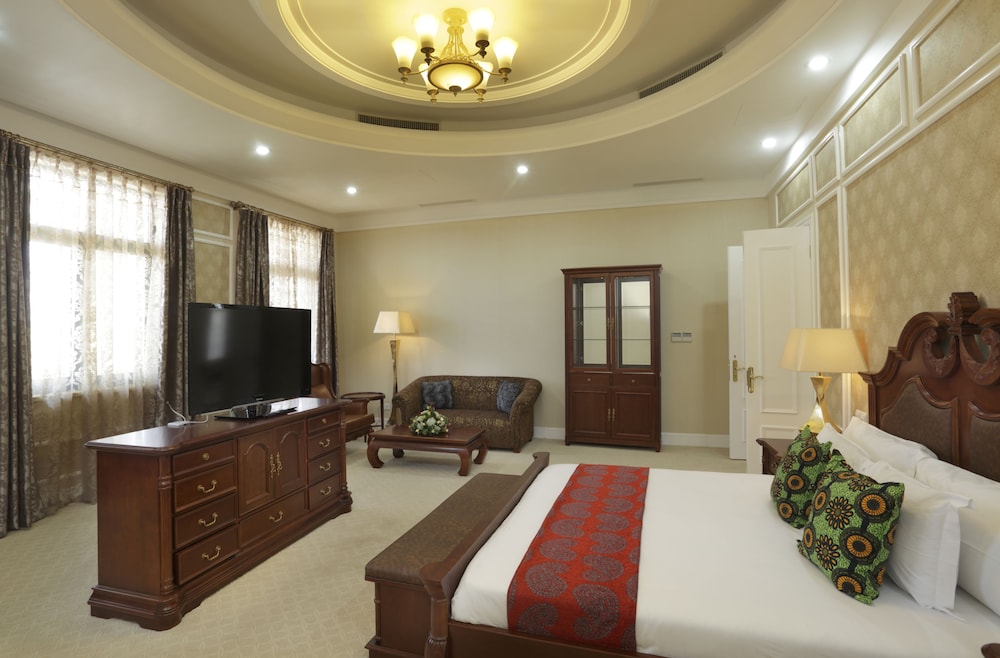 President Hotel at Umodzi Park 32/52