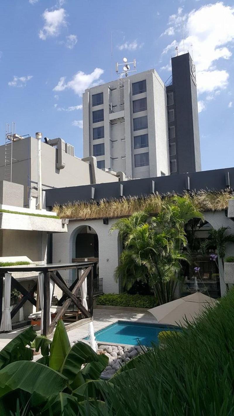 Ne Hotel Nueva Estancia 47/51