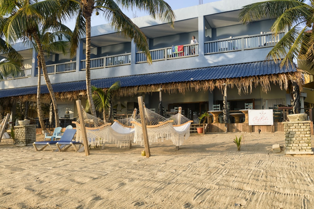 Parrot Cove Lodge 63/72