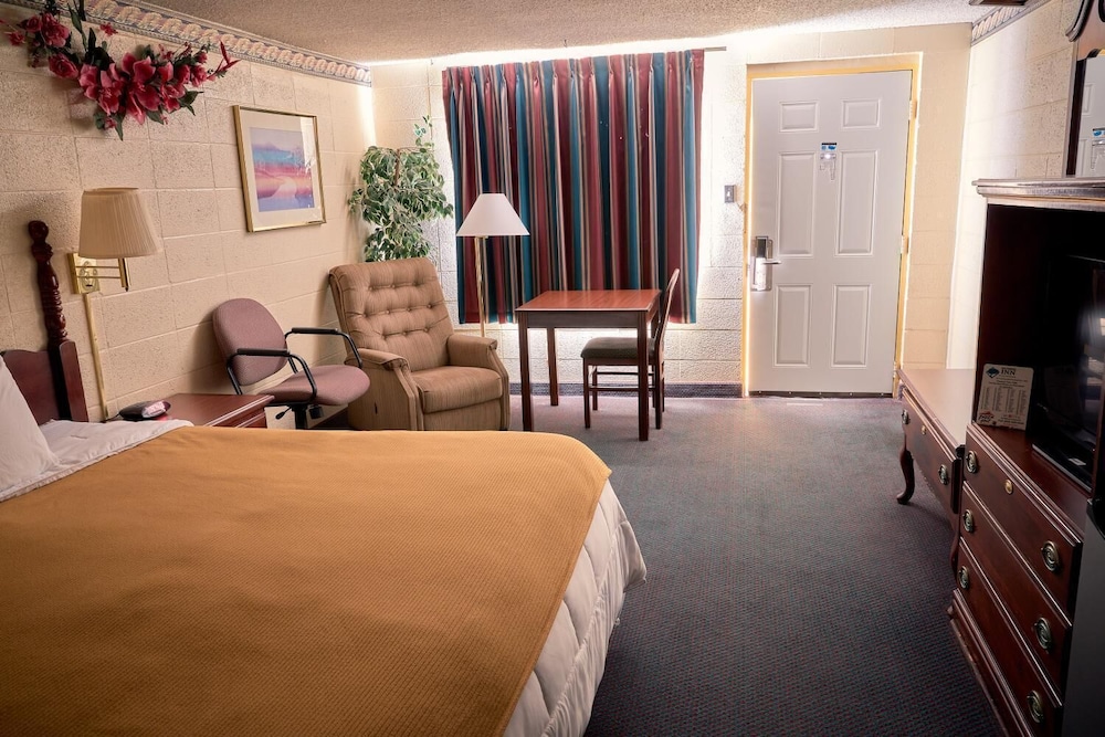 South Wind Inn 17/27