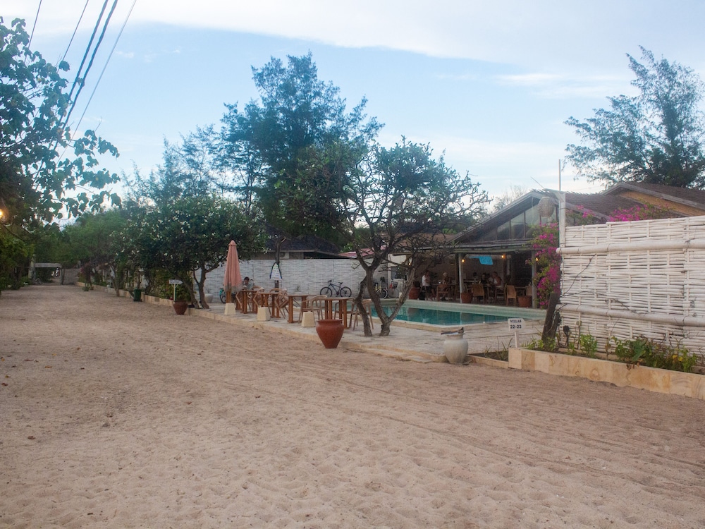 AVIA VILLA RESORT 15/33