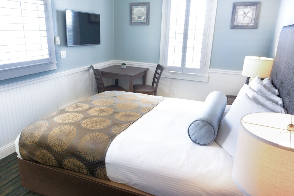 Blue, Family, 2 Queen Beds