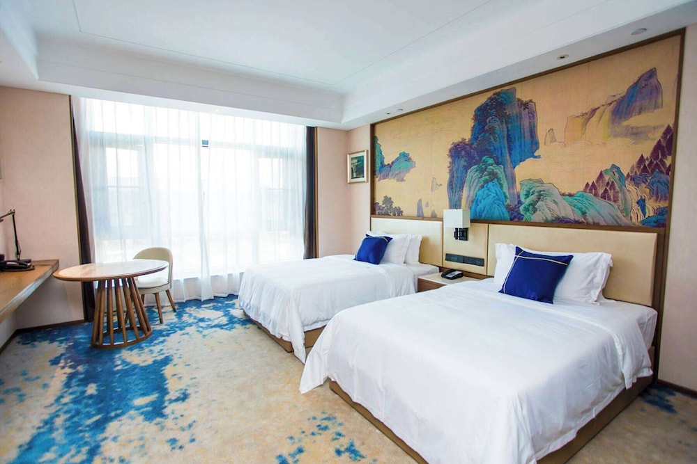 Wyndham Grand Plaza Royale Zhaotong 4/25
