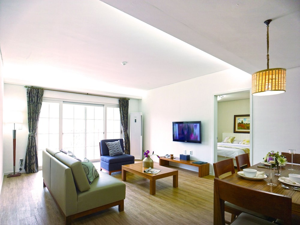 Tops 10 Resort Donggang Cistar 18/48