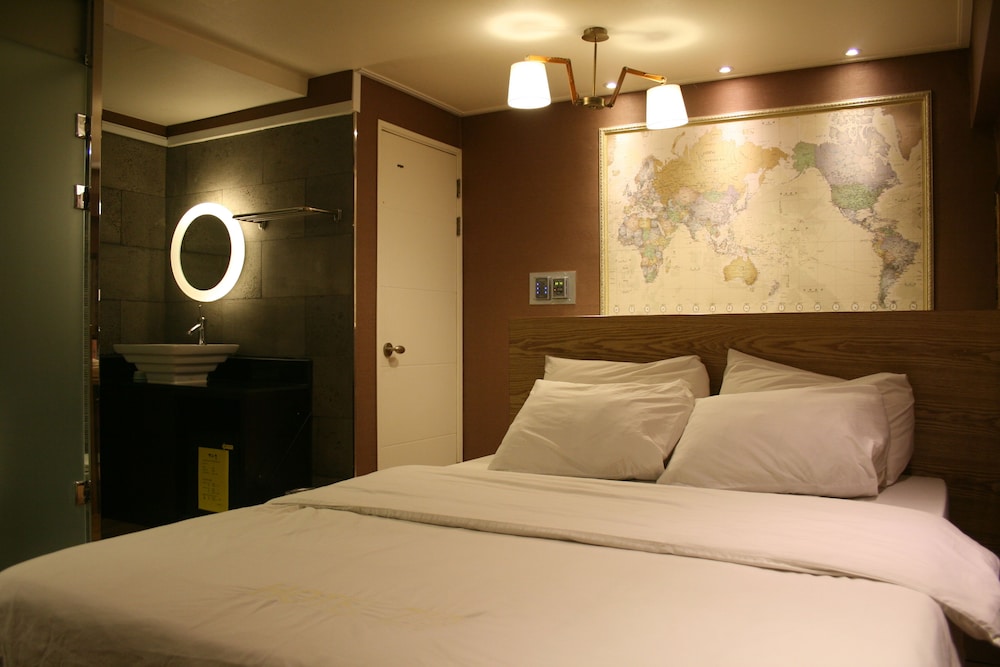 Zip Hotel 15/48