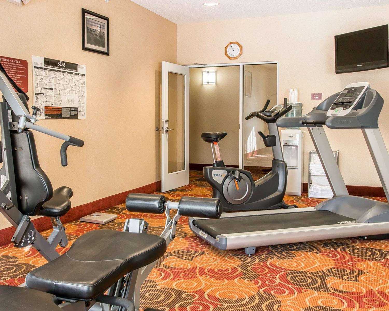 Quality Inn Near Interstate I94 18/38