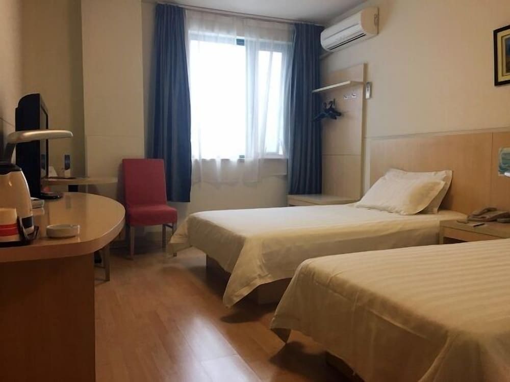 Jinjiang Inn Taicang Shanghai Lu 6/26