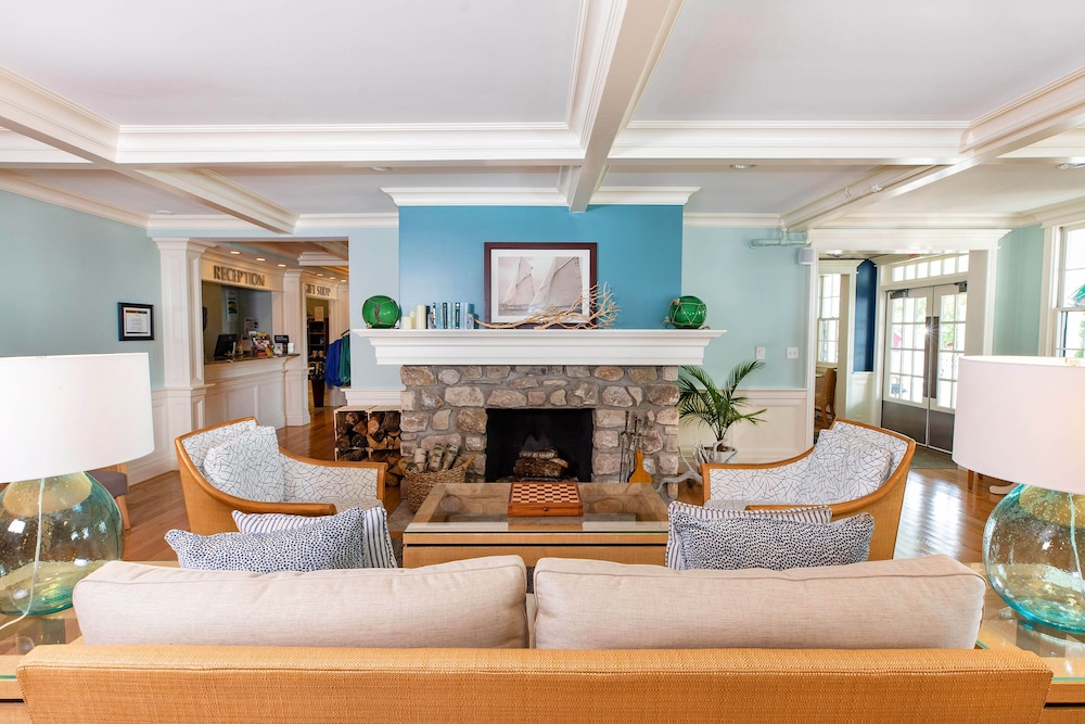 Island House Hotel 56/73