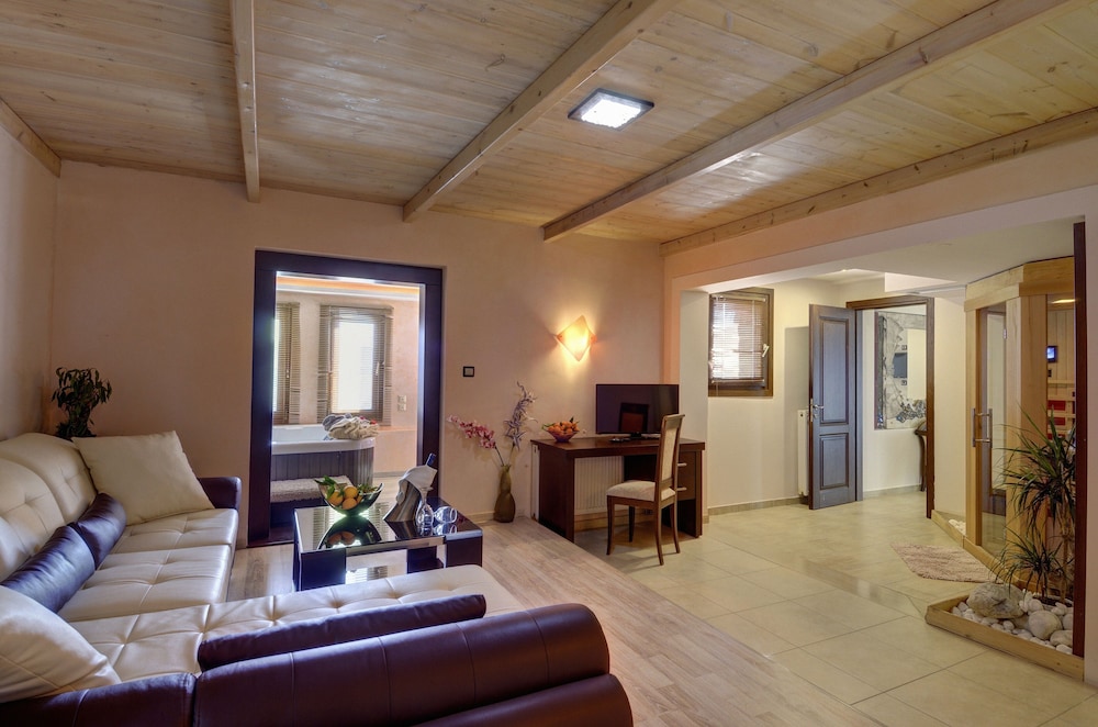 Iakovakis Suites Spa 23/50