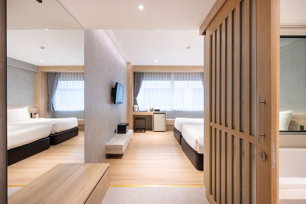 Loft Bangkok Hotel 28/72