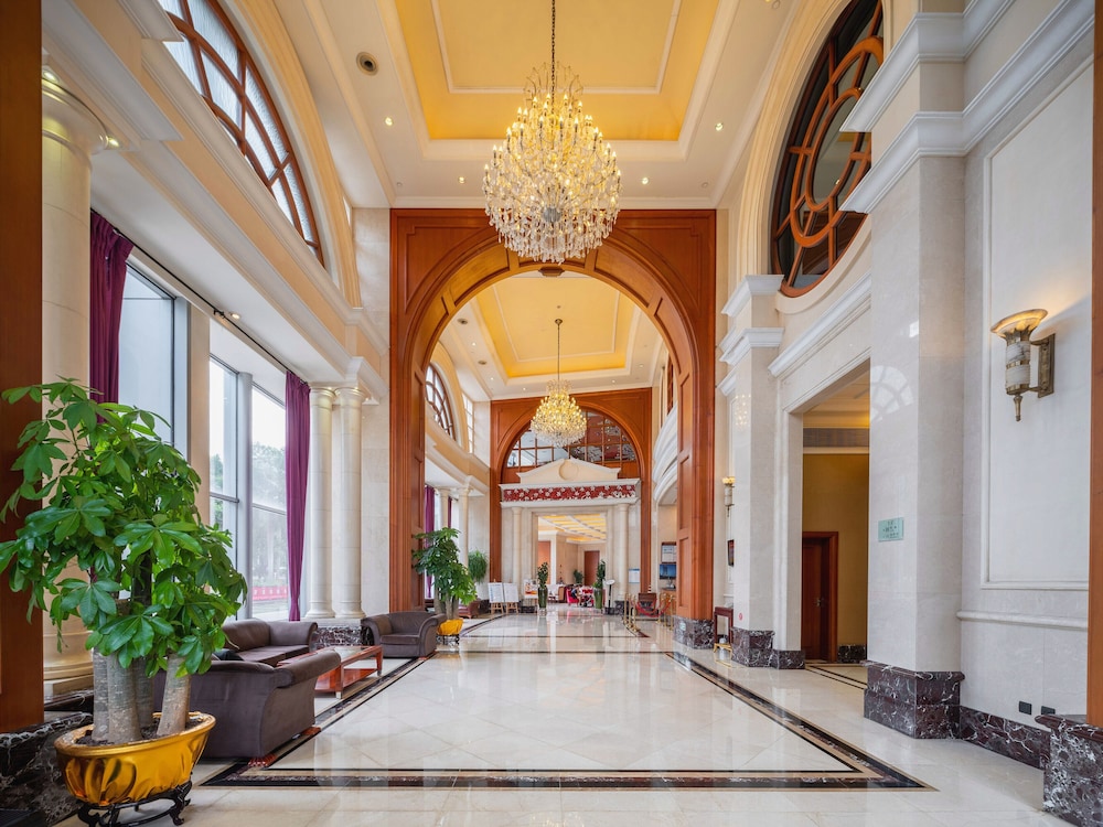 Grand Skylight Garden Hotel Shenzhen 8/86