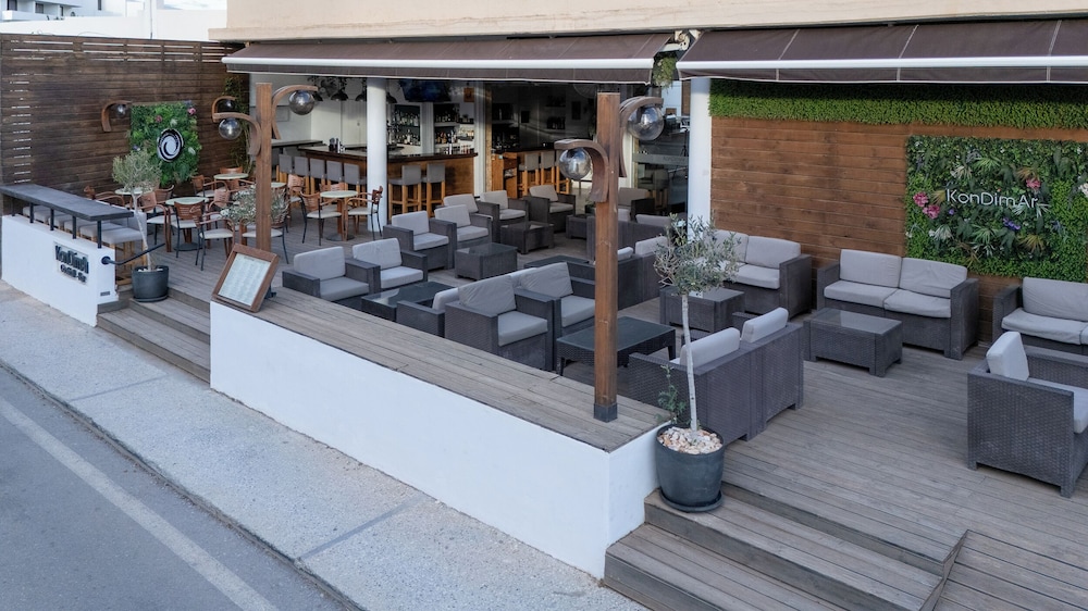 Despina Apartments by Estia 35/50
