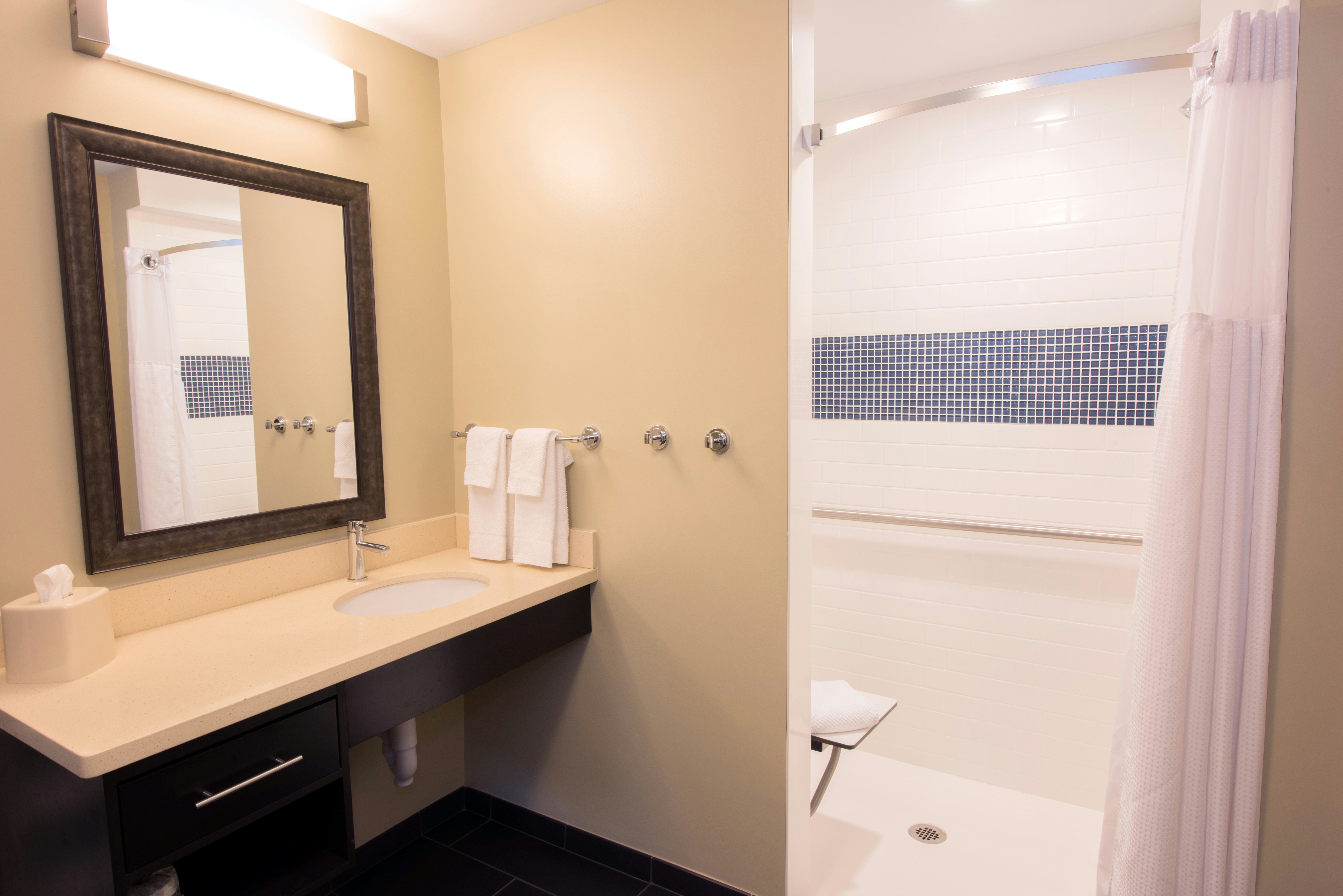 Staybridge Suites Albany Wolf Rd Colonie Center 49/50