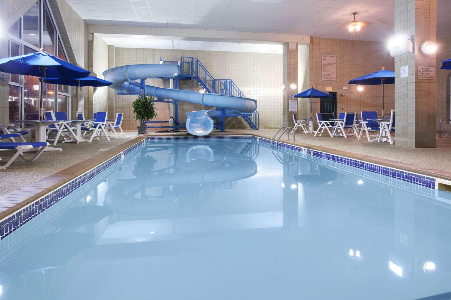 Country Inn & Suites by Radisson, Rapid City, SD 4/11
