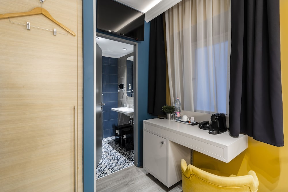 Alta Moda Hotel by Mellow Mood Hotels 55/57