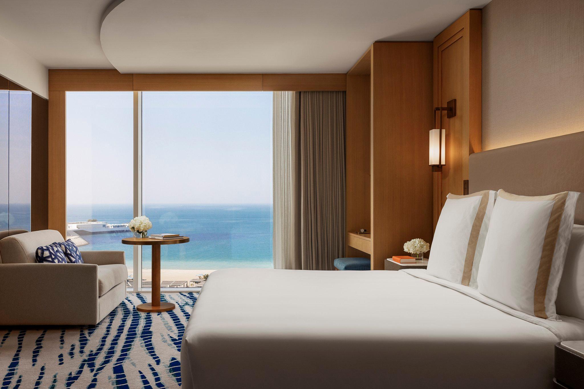 2 Bedrooms, Ocean, Family