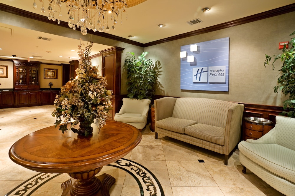 Holiday Inn Express & Suites Dallas NE - Allen 35/55