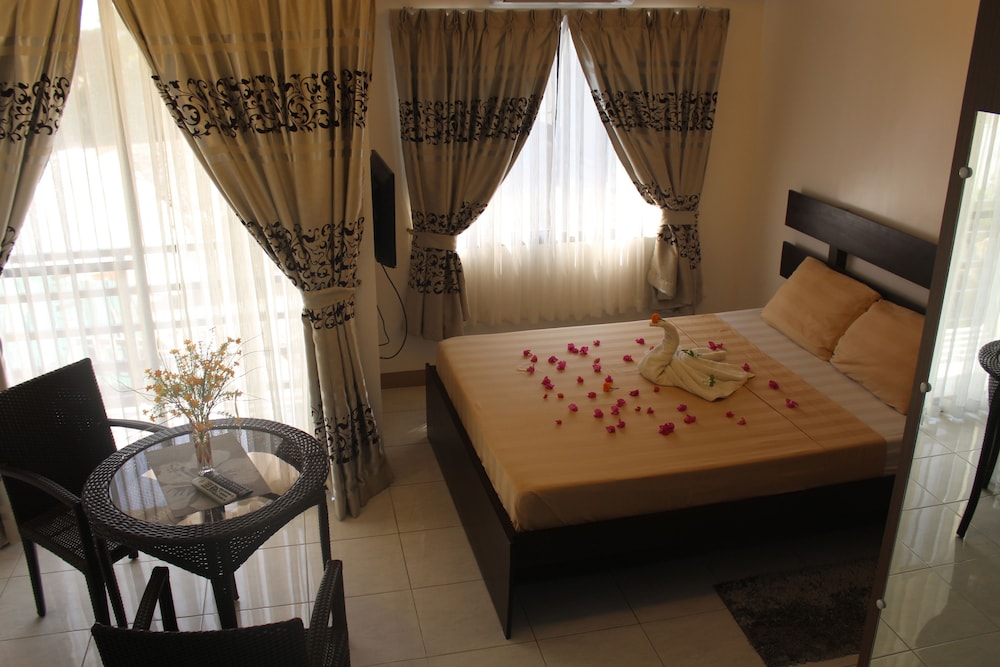 Anahaw Studio Suites 7/24