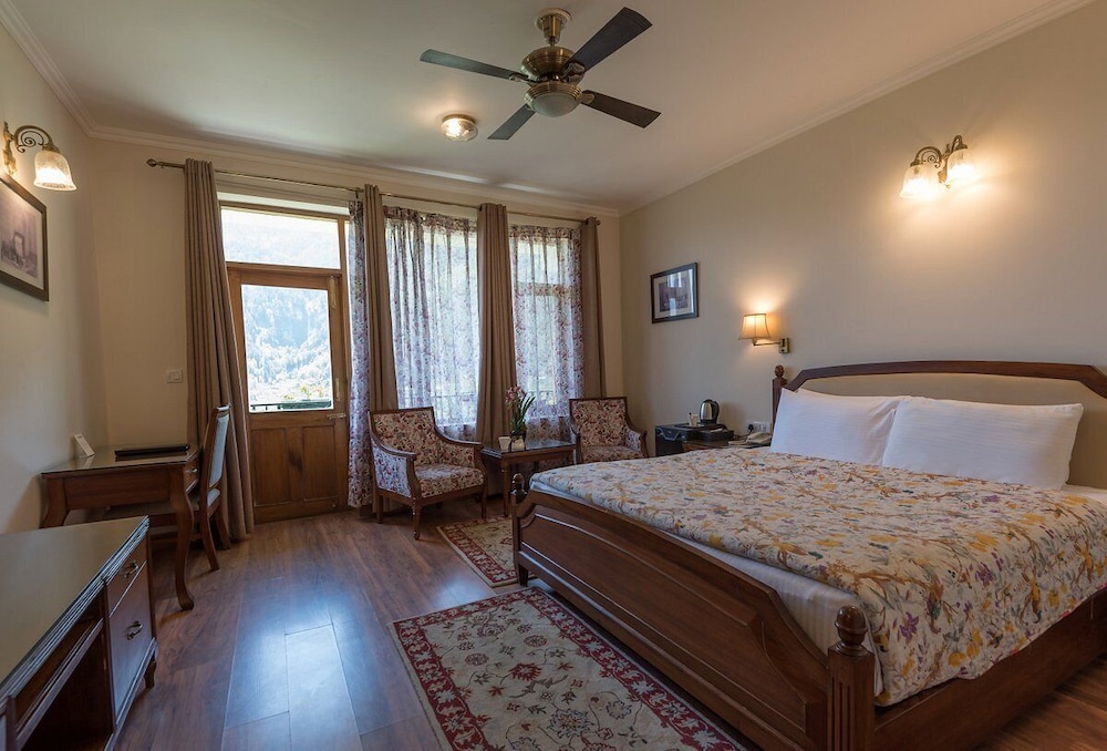 The Anantmaya Resort 4/32