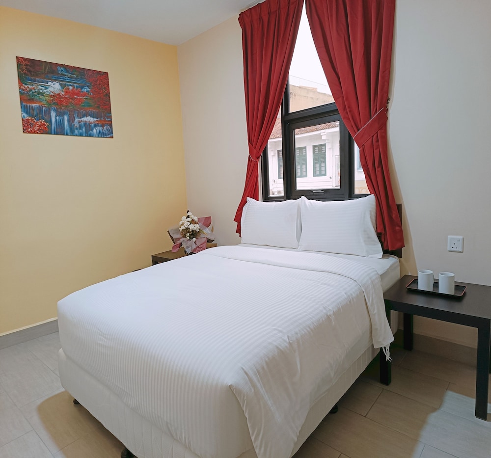 Capital O 90897 Island City Hotel 28/50