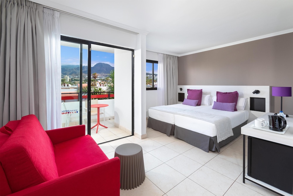 Double Room For Single Use