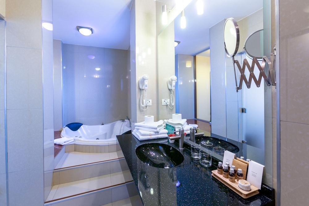Gold, Suite, Double Bed، Golden Time Hotel 3/3