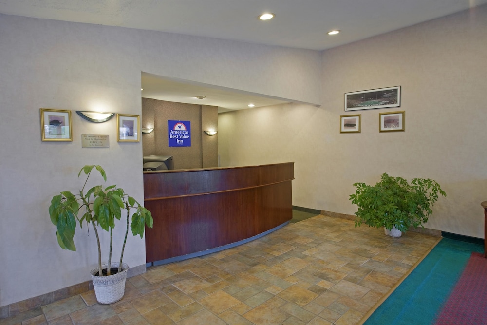 Americas Best Value Inn Lansing