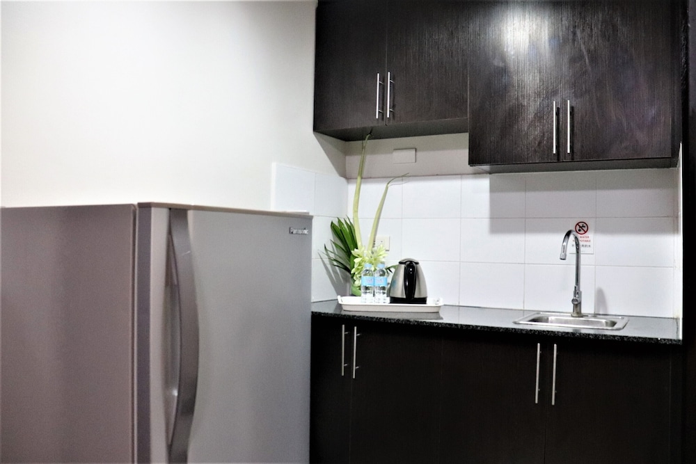 The Studio 18 Residences 10/47