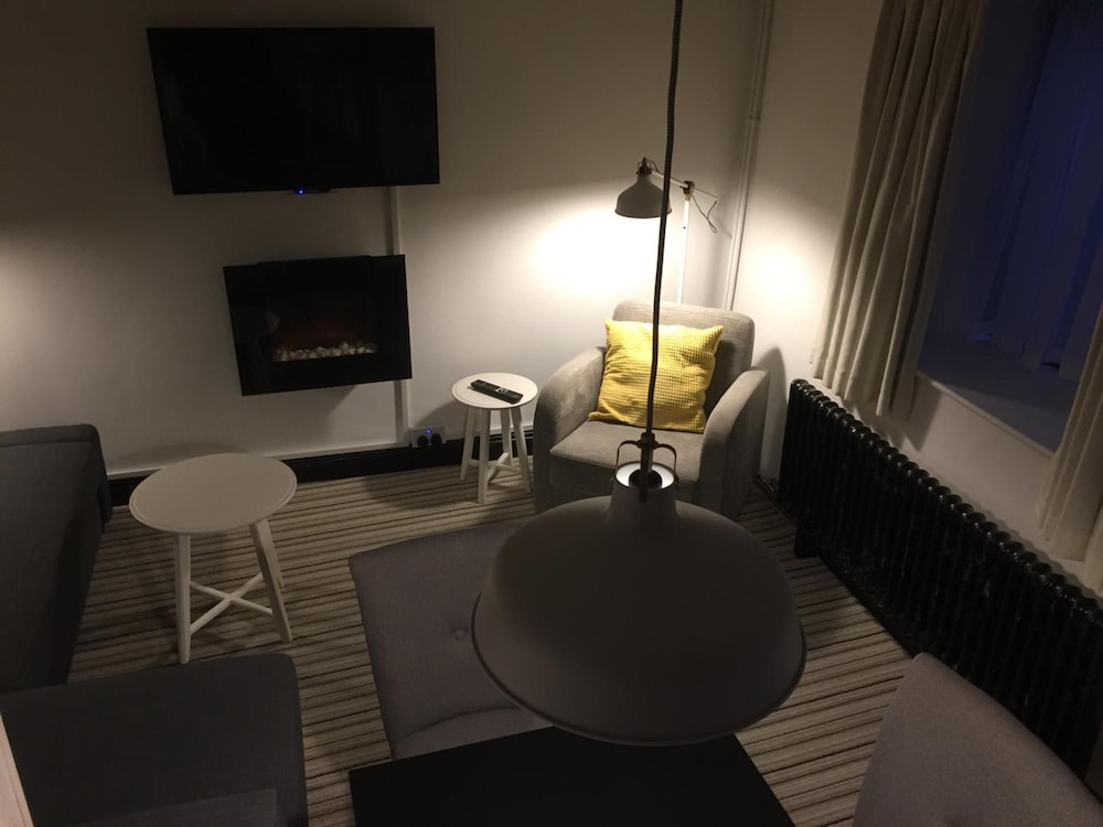 manorhaus Llangollen 37/50