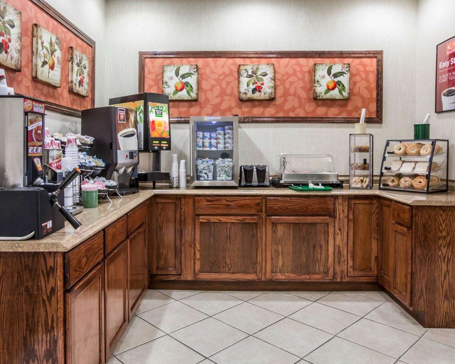 Econo Lodge Lakes Region 5/15