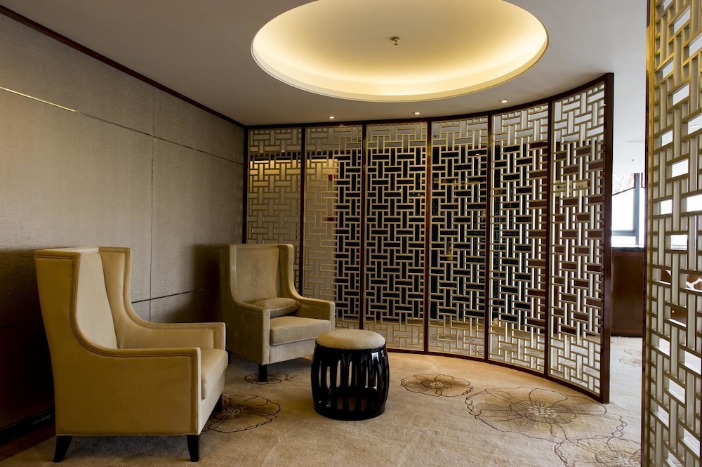 YANG PENG JINJIANG HOTEL 14/17