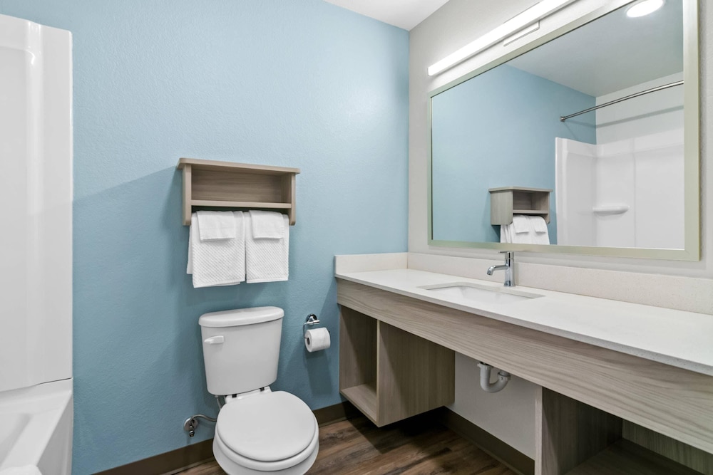 WoodSpring Suites Rogers Bentonville 45/51