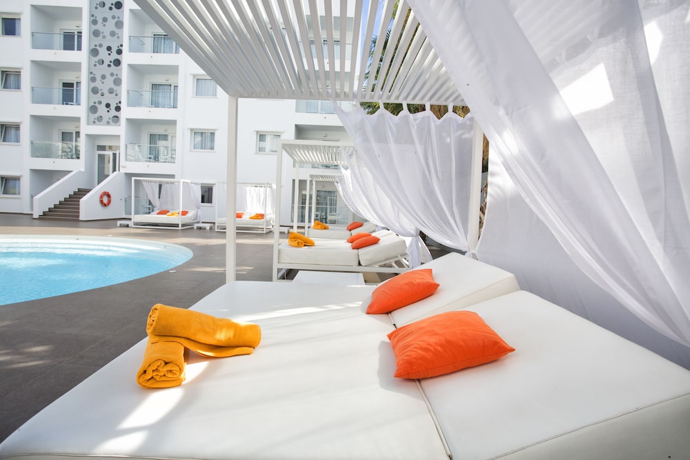 Ibiza Sun Apartments 14/60