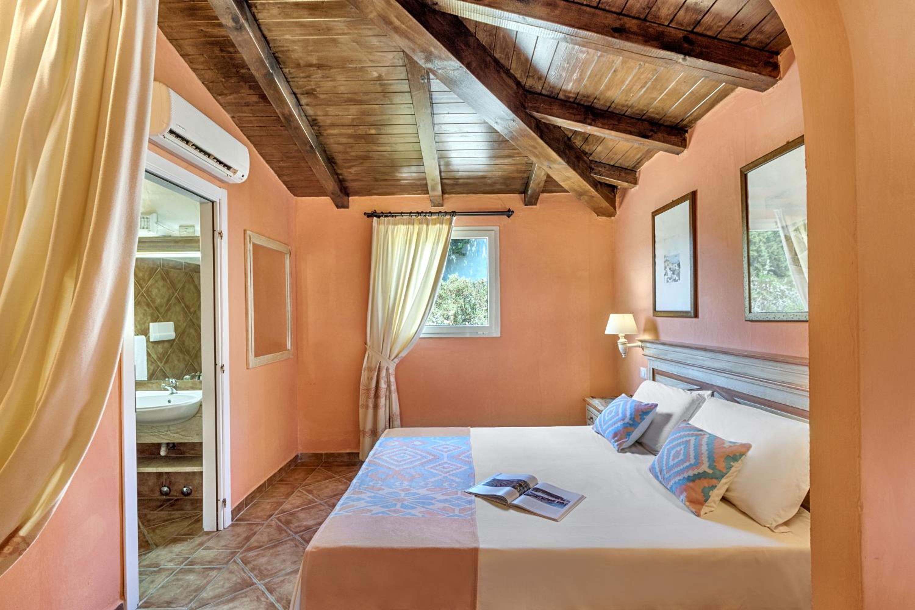 Room at Colonna Country & Sporting, ARZACHENA