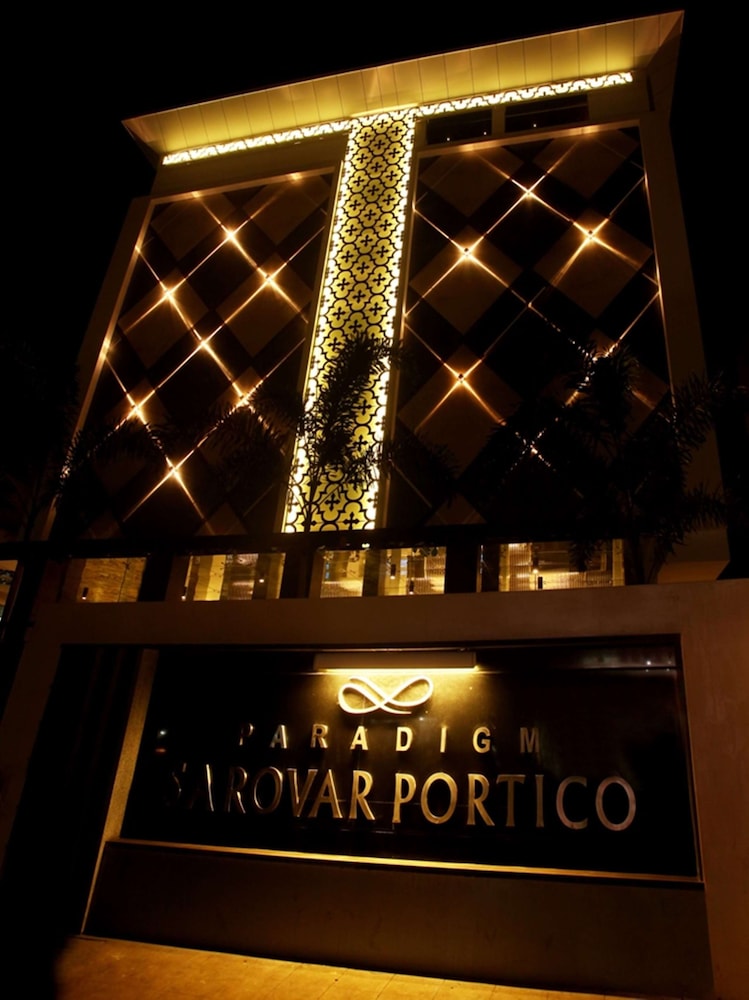PARADIGM SAROVAR PORTICO 1/21