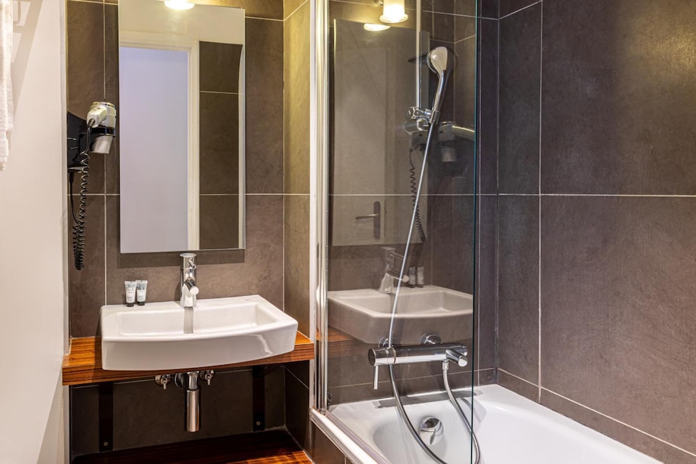 Le 20 Prieure Hotel 10/57