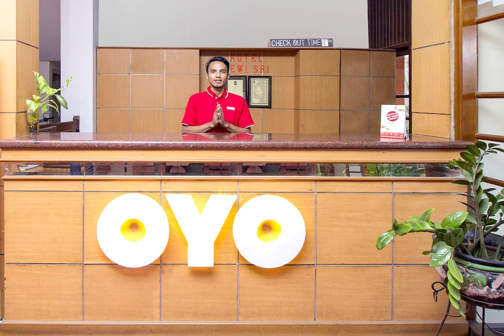 OYO 759 Hotel Dewi Sri 3/17