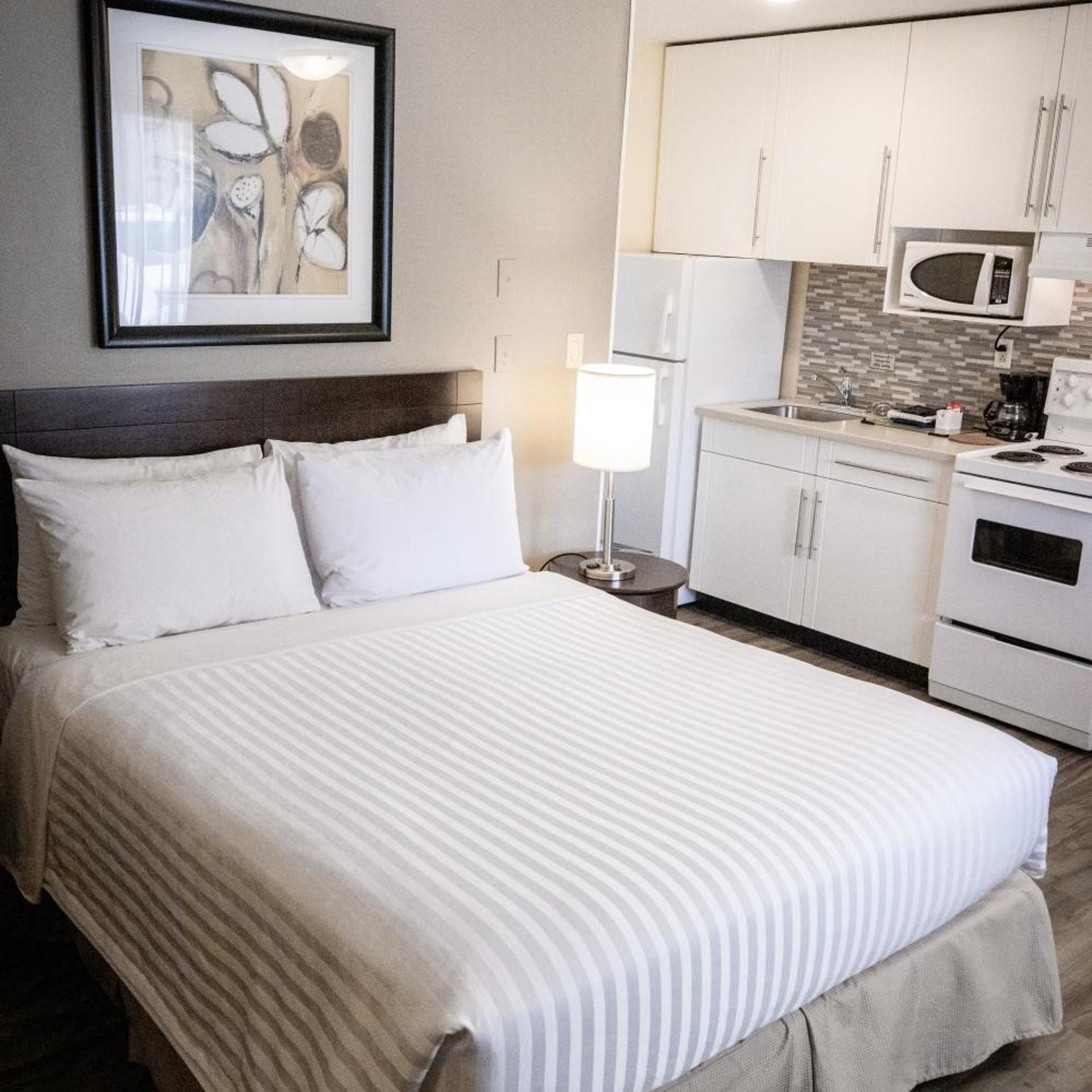 Room, King Bed, 2 Queen Beds, Kitchenette, Large