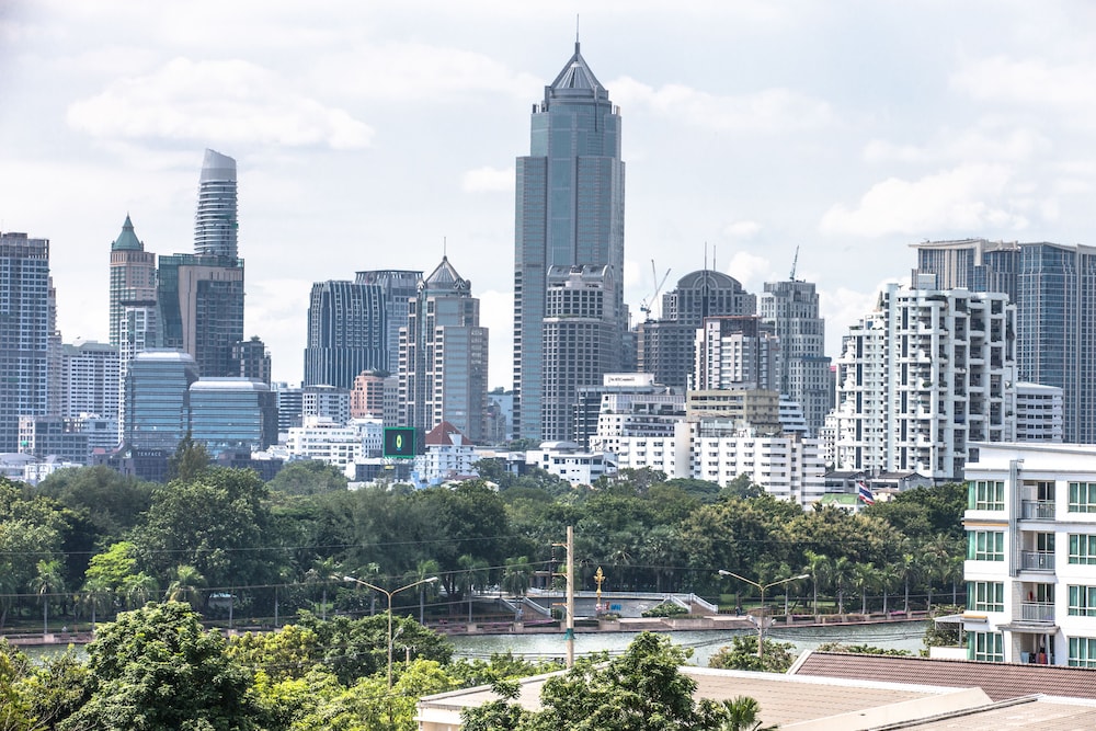 Like Sukhumvit 22 52/57