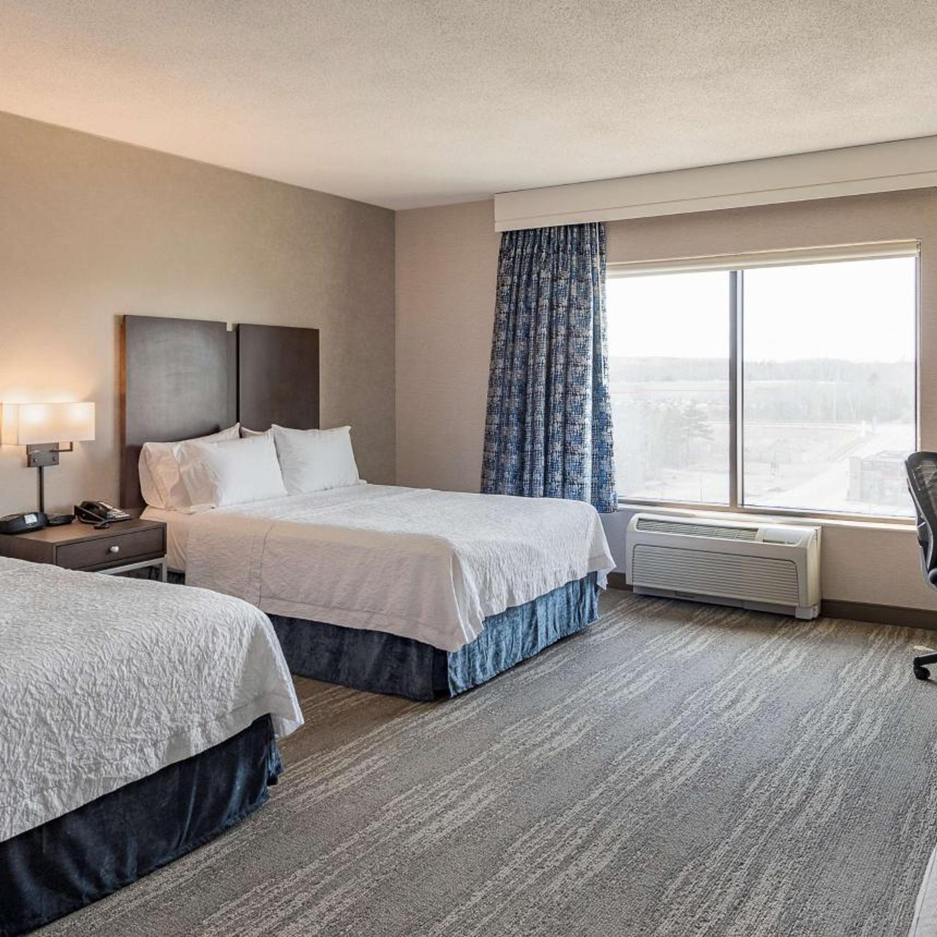 غرفة بسرير كينج وسريرين كوين لذوي الإعاقة، Hampton Inn Suites By Hilton Halifax Dartmouth 2/6