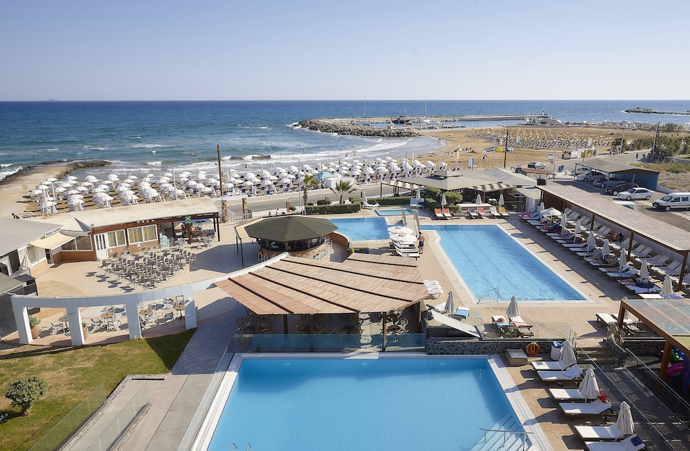 Astir Beach 55/63