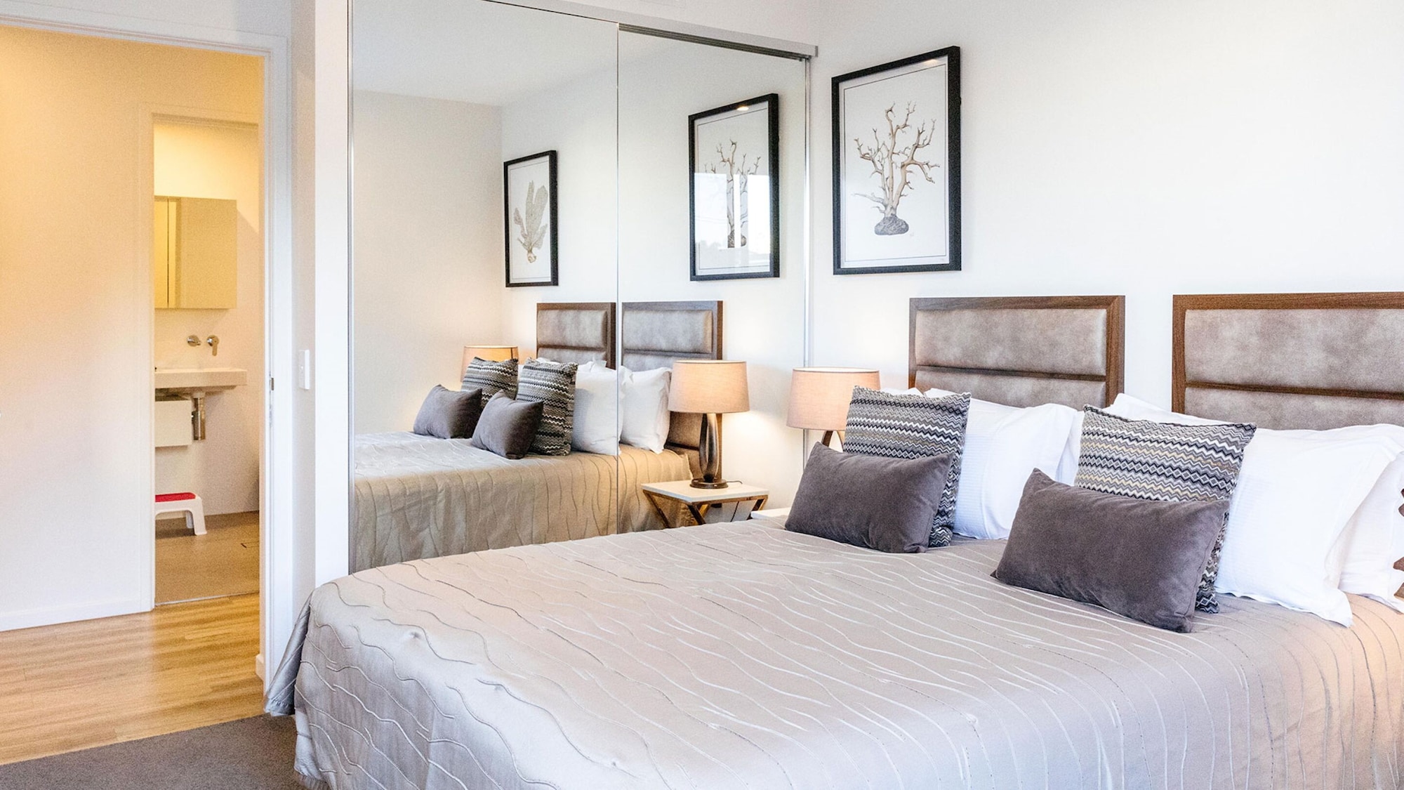 3 BEDROOMS, VILLA