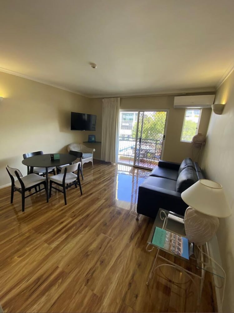 Il Palazzo Boutique Apartment Hotel 36/50