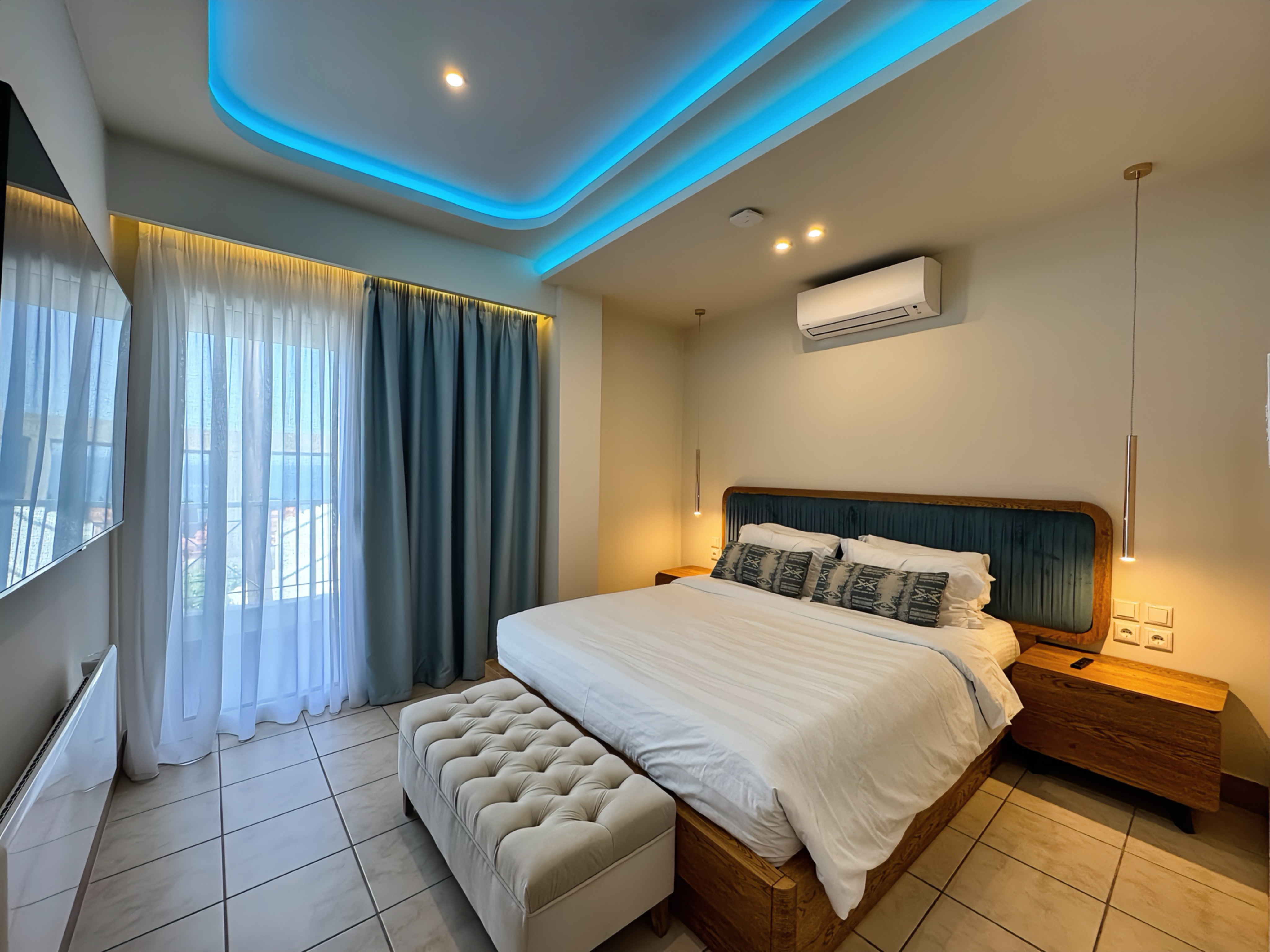 Suite, Mountain View