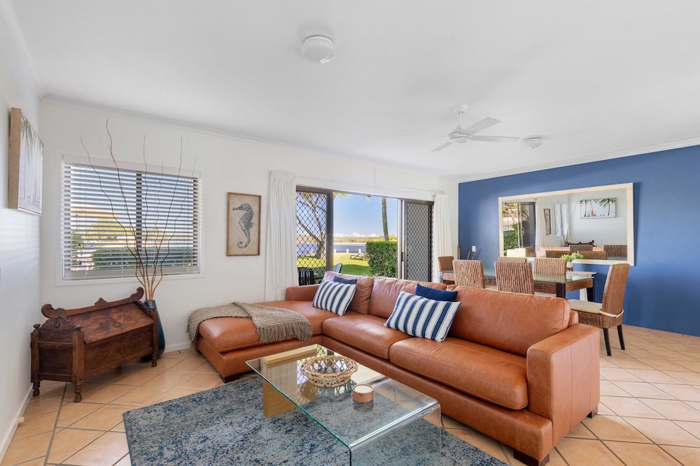 CULGOA POINT BEACH RESORT 54/72
