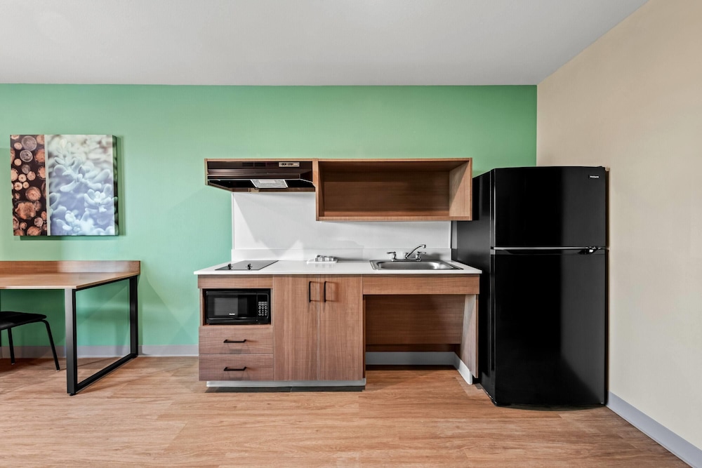 ECHO Suites Extended Stay by Wyndham Reno 58/72