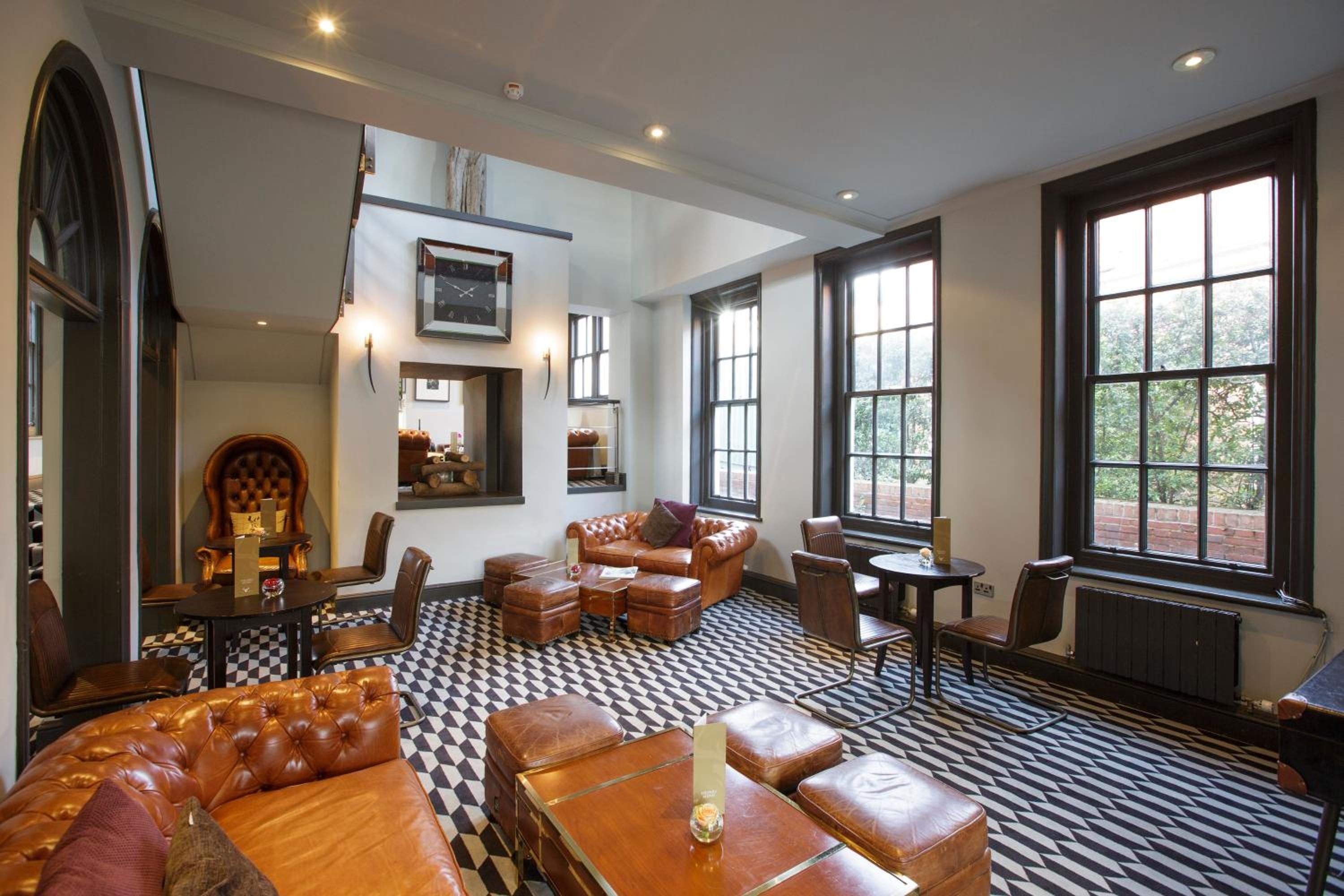 Hunton Park Hotel 19/24