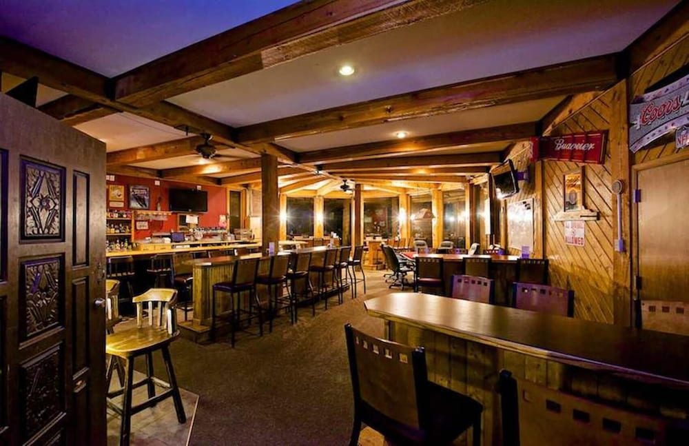 Soda Butte Lodge 14/24