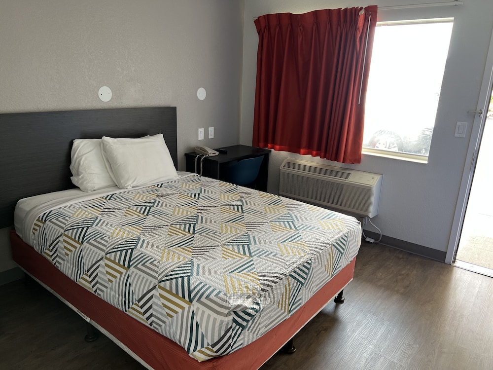 Motel6 Arcata, CA – Cal Poly Humboldt 34/60
